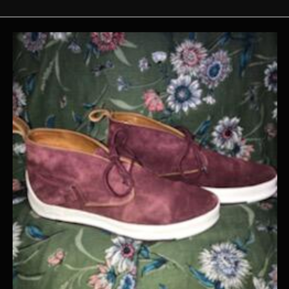 Fluevog Chukka style lace-up loafer